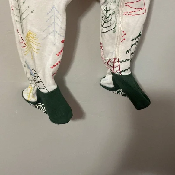 NWT!‎ Burt’s Bees Holiday Christmas Onesie - Picture 4 of 7